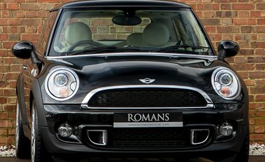 Mini Hatch S Inspired by Goodwood 1