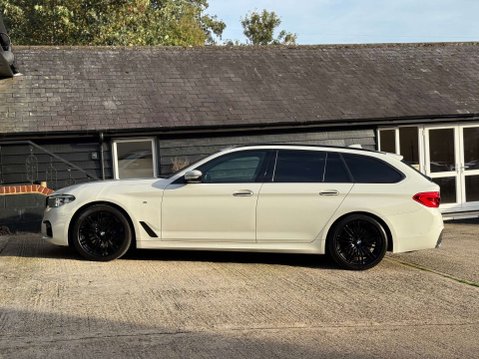 BMW 5 Series 3.0 530d M Sport Touring 5dr Diesel Auto Euro 6 (s/s) (265 ps) 8