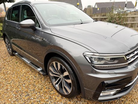 Volkswagen Tiguan 2.0 TDI BlueMotion Tech R-Line DSG 4Motion Euro 6 (s/s) 5dr 8