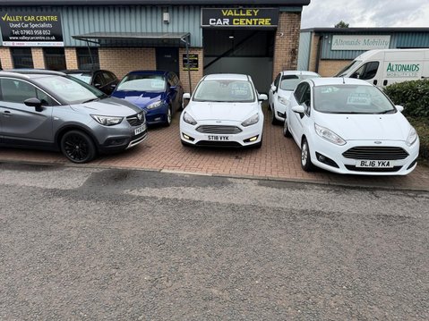 Ford Focus 1.0T EcoBoost Titanium Euro 6 (s/s) 5dr 27