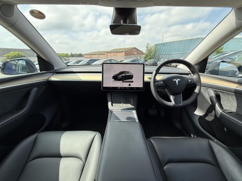 Tesla Model Y (Dual Motor) Long Range SUV 5dr Electric Auto 4WDE (384 bhp) 27