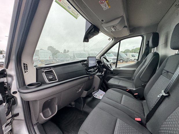 Ford Transit LWB L3H2 Medium Roof Trend 350 Cruise EURO 6 12