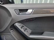 Audi RS4 4.2 FSI V8 Estate 5dr Petrol S Tronic quattro Euro 5 (450 ps) 12