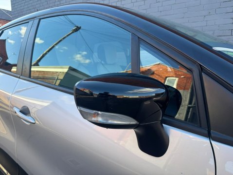 Renault Captur 0.9 TCe ENERGY Iconic Euro 6 (s/s) 5dr 34