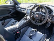 Porsche 718 Cayman GT4 RS 10