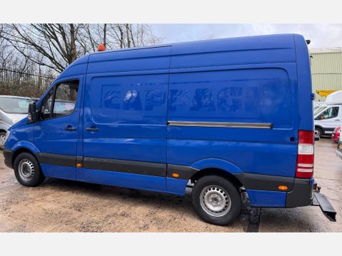 Mercedes-Benz Sprinter 2.1 211 CDi Panel Van 5dr Diesel Manual RWD L2 H3 (234 g/km, 112 bhp) 20