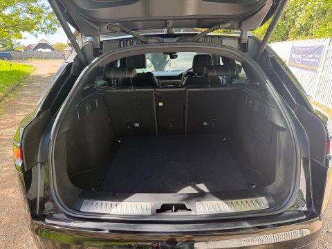 Land Rover Range Rover Velar R-DYNAMIC SE 58