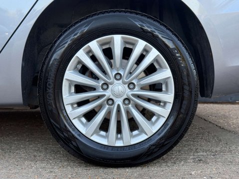 MG 5 MG5 Exclusive EV 5dr 33