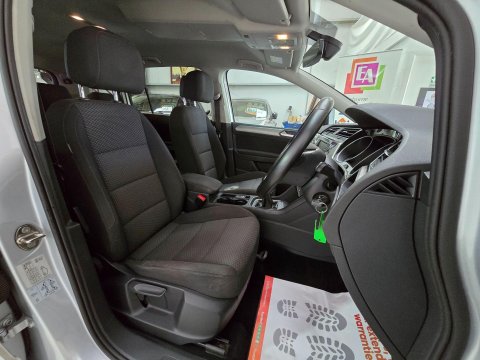 Volkswagen Touran 1.6 TDI BlueMotion Tech SE Euro 6 (s/s) 5dr 41