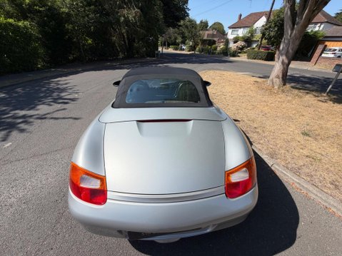 Porsche Boxster 2.7 986 2dr 37