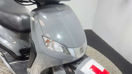 Peugeot Tweet GT 2023 RUNNING PROJECT LEARNER SCOOTER 125CC NEEDS WORK 10