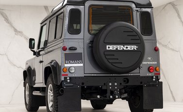 Land Rover Defender 90 Landmark 3