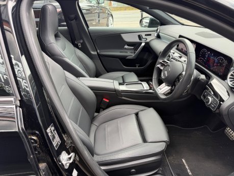 Mercedes-Benz A Class AMG A 35 4MATIC PREMIUM PLUS MHEV 28