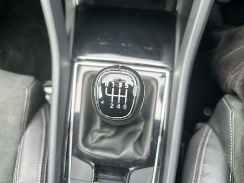 Skoda Karoq 1.0 TSI SE L SUV 5dr Petrol Manual Euro 6 (s/s) (116 ps) Parking Sensors 19