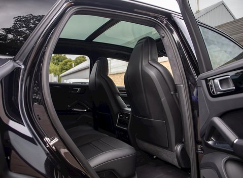 Porsche Cayenne Turbo 14