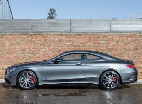 Mercedes-Benz S Class S63 Coupe 2
