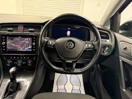 Volkswagen Golf e-Golf 5dr 21