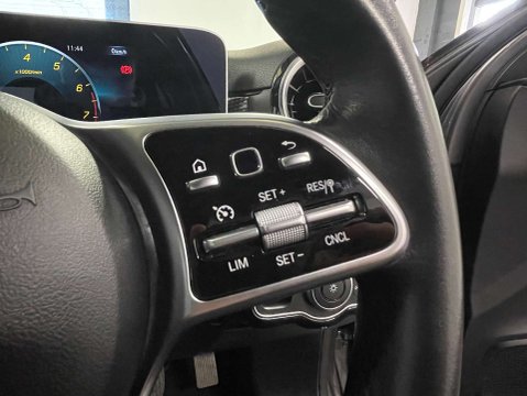 Mercedes-Benz A Class 1.3 A 180 Sport Executive Manual 5dr 17