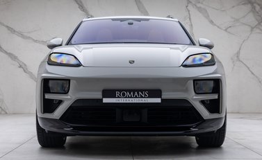 Porsche Macan Turbo Electric 4