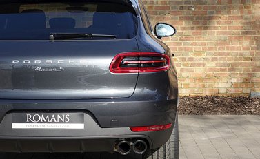 Porsche Macan S Diesel 12