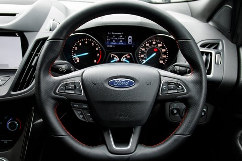 Ford Kuga ST-LINE EDITION 21