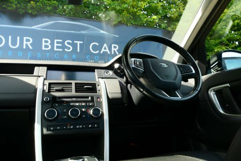 Land Rover Discovery Sport 2.0 Discovery Sport Black HSE TD4 Auto 4WD 5dr 32