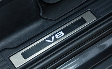 Land Rover Defender 90 V8 P525 URBAN 26