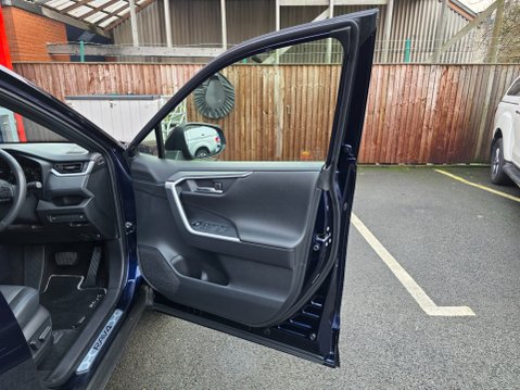 Toyota Rav 4 VVT-I DYNAMIC 21