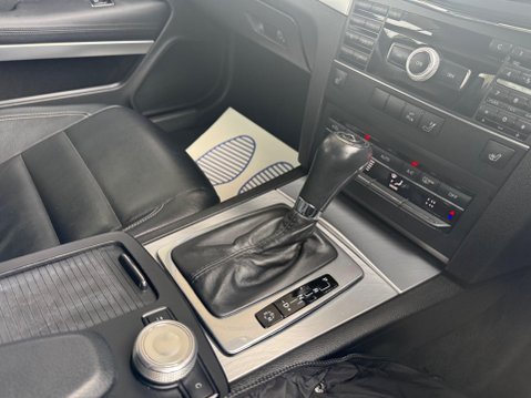 Mercedes-Benz E Class 3.5 E350 CGI V6 BlueEfficiency Sport Cabriolet G-Tronic Euro 5 2dr 27