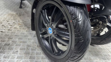 Piaggio MP3 HPE SPORT 2022 3 WHEELER TRIKE SCOOTER MOT WARRANTY 300CC 36