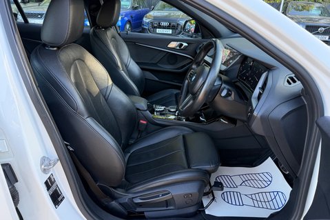 BMW 1 Series 118I M SPORT AUTOMATIC - FULL BMW SERVICE HISTORY -APPLE CARPLAY 16