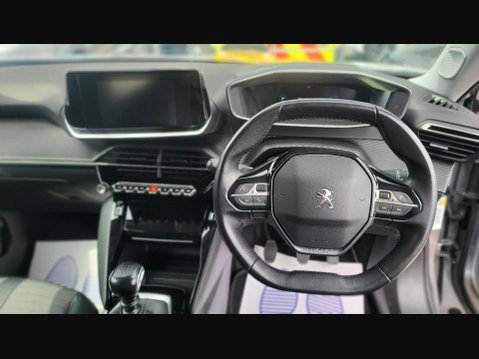 Peugeot 2008 PURETECH S/S ALLURE PREMIUM 14