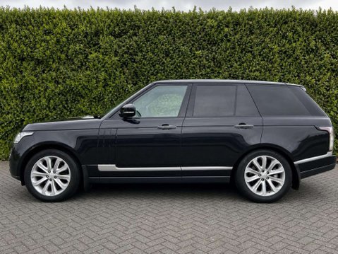Land Rover Range Rover 3.0 TD V6 Vogue SE SUV 5dr Diesel Auto 4WD Euro 5 (s/s) (258 ps) 5