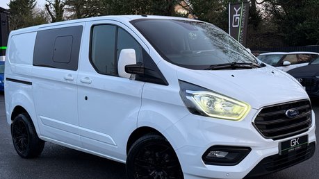 Ford Transit Custom 300 LIMITED DCIV L1 H1 6 SEATER - APPLE CARPLAY -HEATED SEATS/SCREEN 