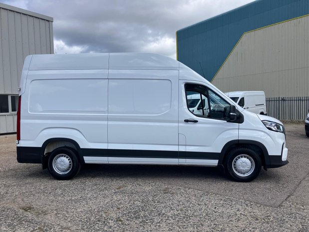 Maxus Deliver 9 Deliver LWB Diesel 9 2.0 D20 150 Extra High Roof Van 5