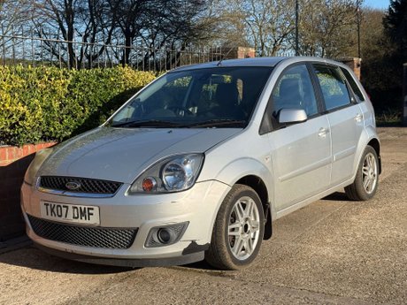 Ford Fiesta 1.4 Fiesta Ghia 5dr 6