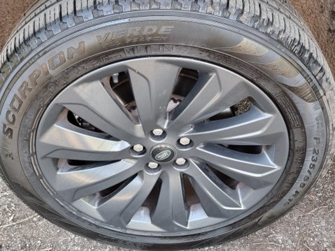 Land Rover Discovery Sport R-DYNAMIC SE MHEV 16