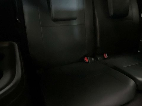 Mitsubishi Outlander 2.0 Outlander Exceed CVT 4WD 5dr 37