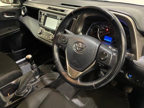 Toyota Rav4 2.0 D-4D Icon 4WD Euro 5 (s/s) 5dr 3