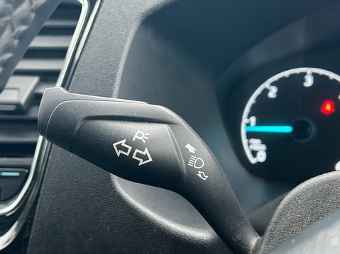 Ford Transit Custom 300 LIMITED P/V ECOBLUE 32