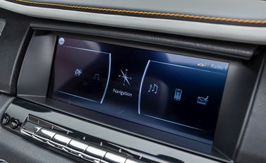 Rolls-Royce Cullinan 21