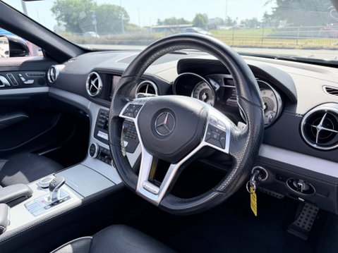 Mercedes-Benz SL Series 3.5 SL350 11