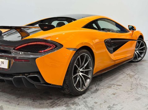 McLaren 570S 3.8 570s Coupe Semi-Auto 2dr 27