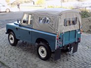 Land Rover 88 Series 111 Petrol + 7 Seats 2