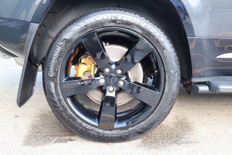 Land Rover Defender 110 D300 HARD TOP X-DYNAMIC HSE  STYLED BY SEEKER WITH A REAR SEAT CONVERSION  7