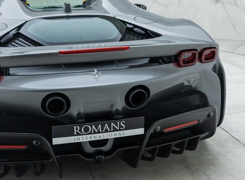 Ferrari SF90 SPIDER 30