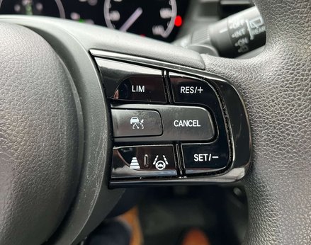 Honda HR-V 1.5 HR-V Elegance i-MMD CVT 5dr 53