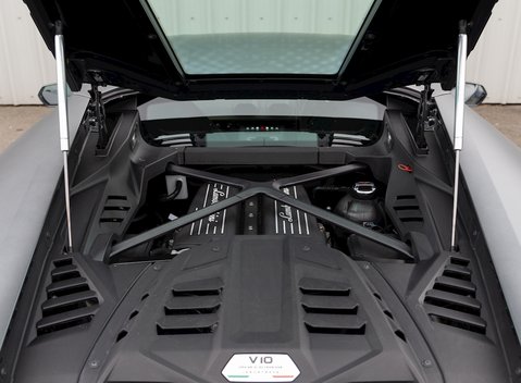 Lamborghini Huracan LP610-2 EVO RWD 27