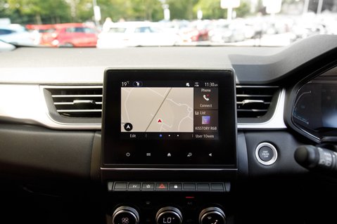Renault Captur TECHNO E-TECH 22