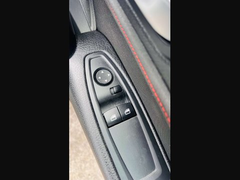 BMW 1 Series 1.6 116i Sport 3dr 28